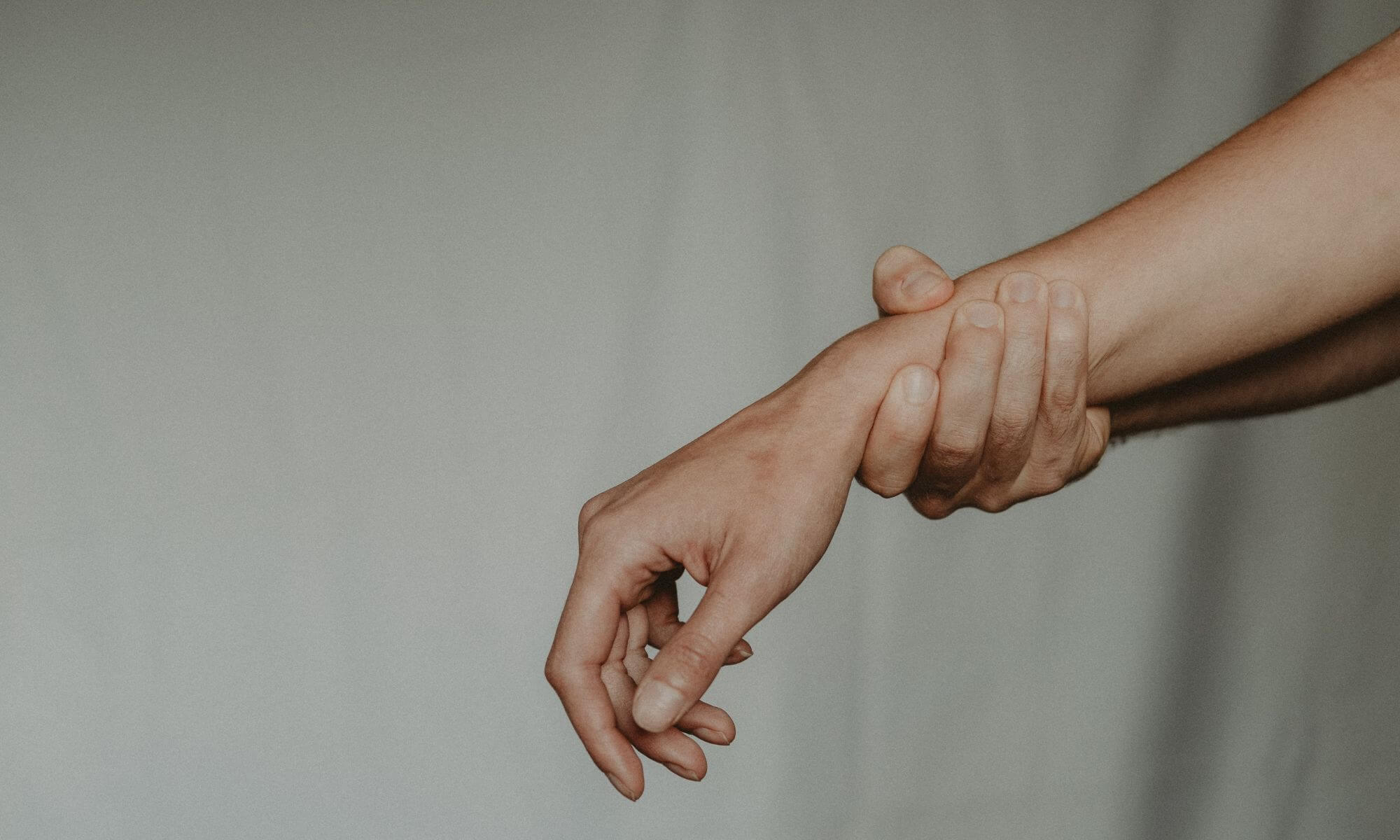 Uite cum o operatie de tunel carpian iti poate salva viata