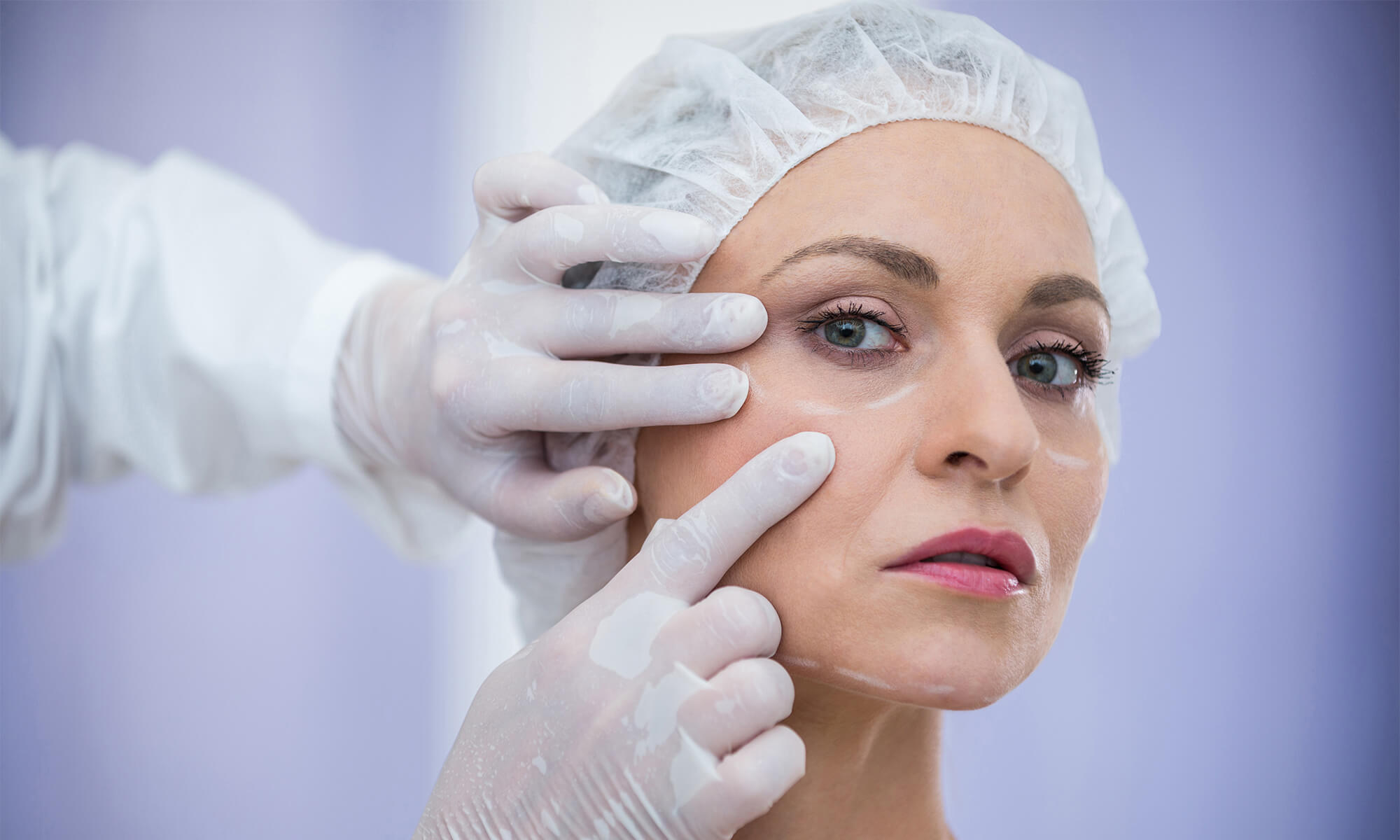 Motivul ascuns pentru care o operatie de pleoape cazute iti ofera un chip luminos