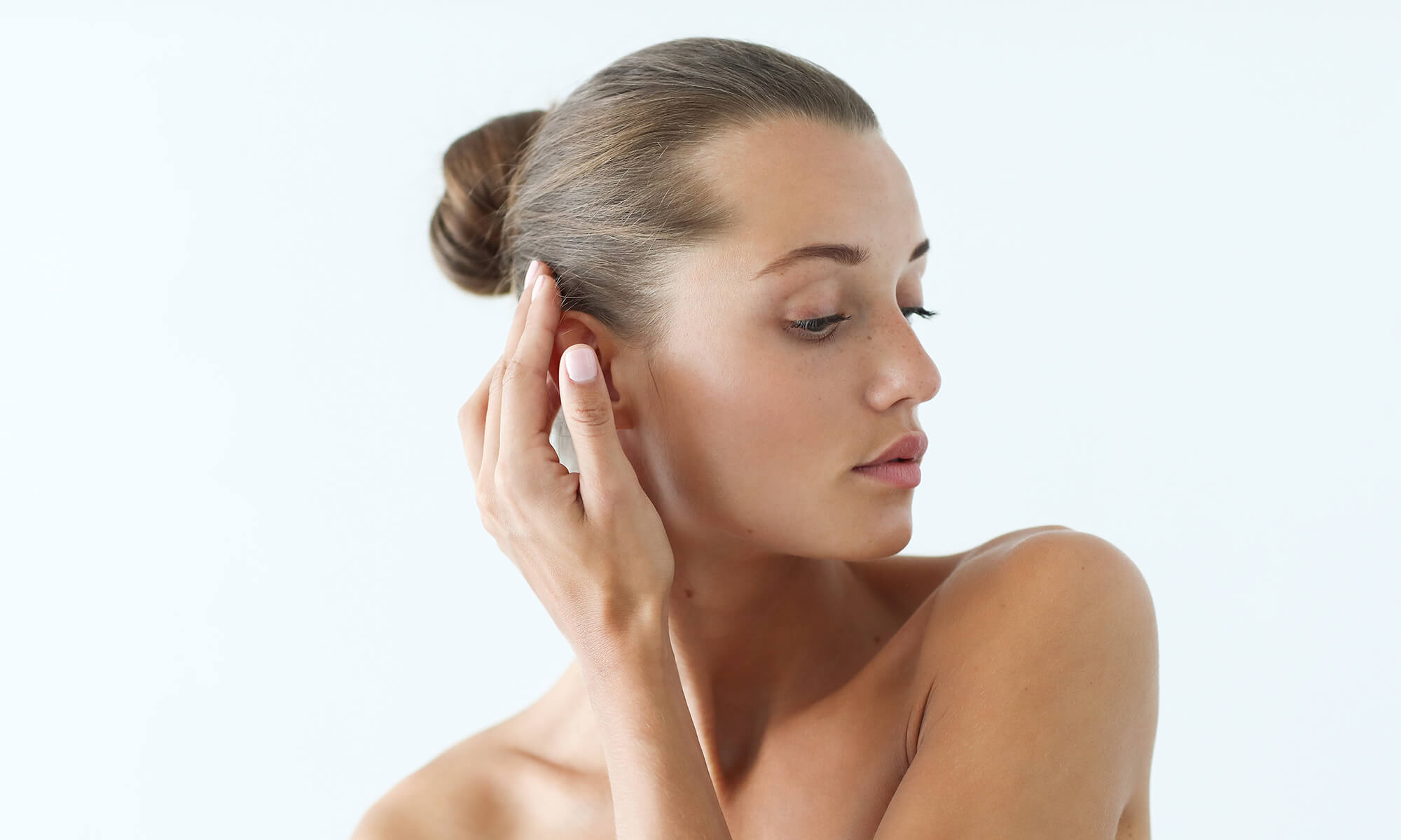 Scapa de un complex printr o operatie estetica la urechi